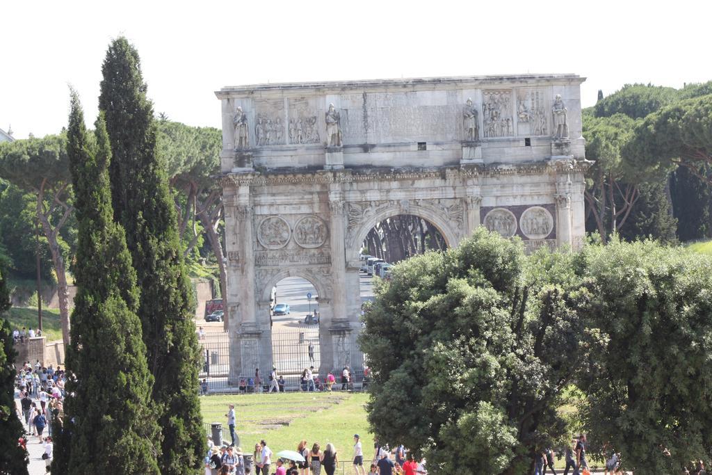 All Suite Colosseo Рим Стая снимка