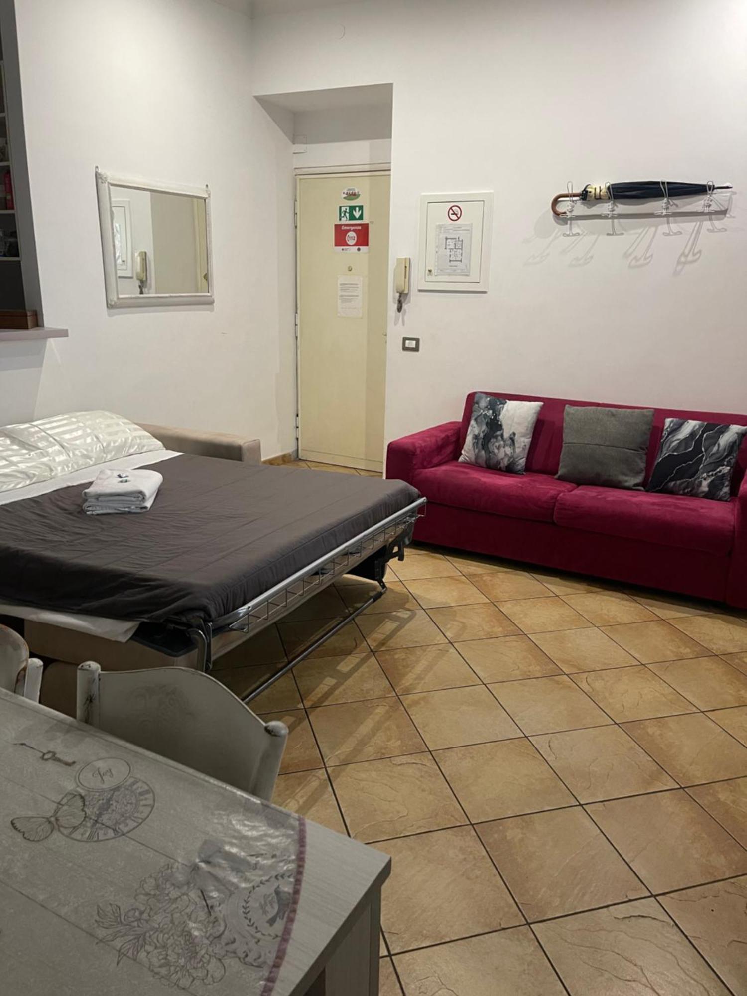 All Suite Colosseo Рим Екстериор снимка